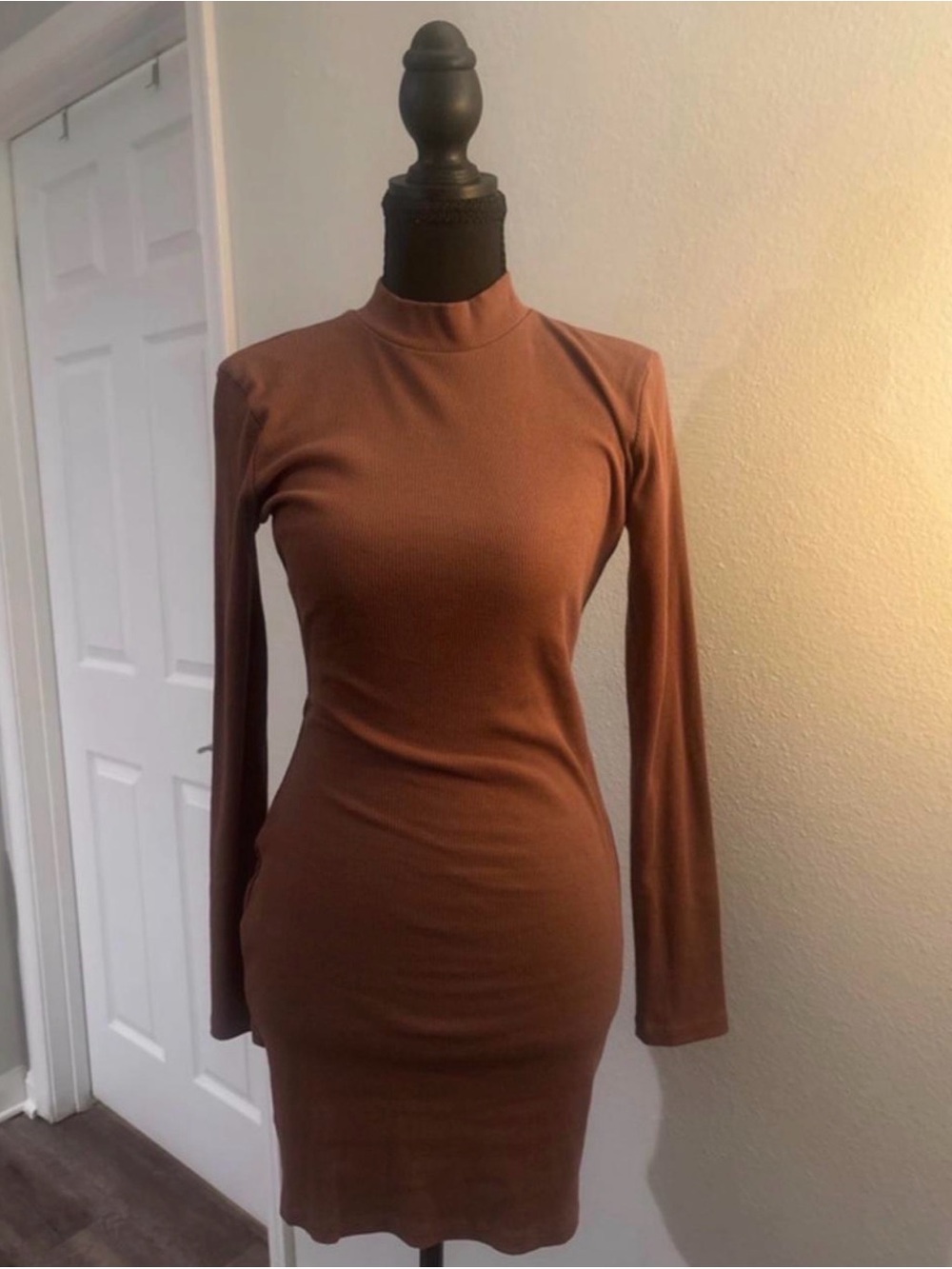 Fashion Nova Long Sleeve Bodycon Dress w/ Cutout Back in Brown